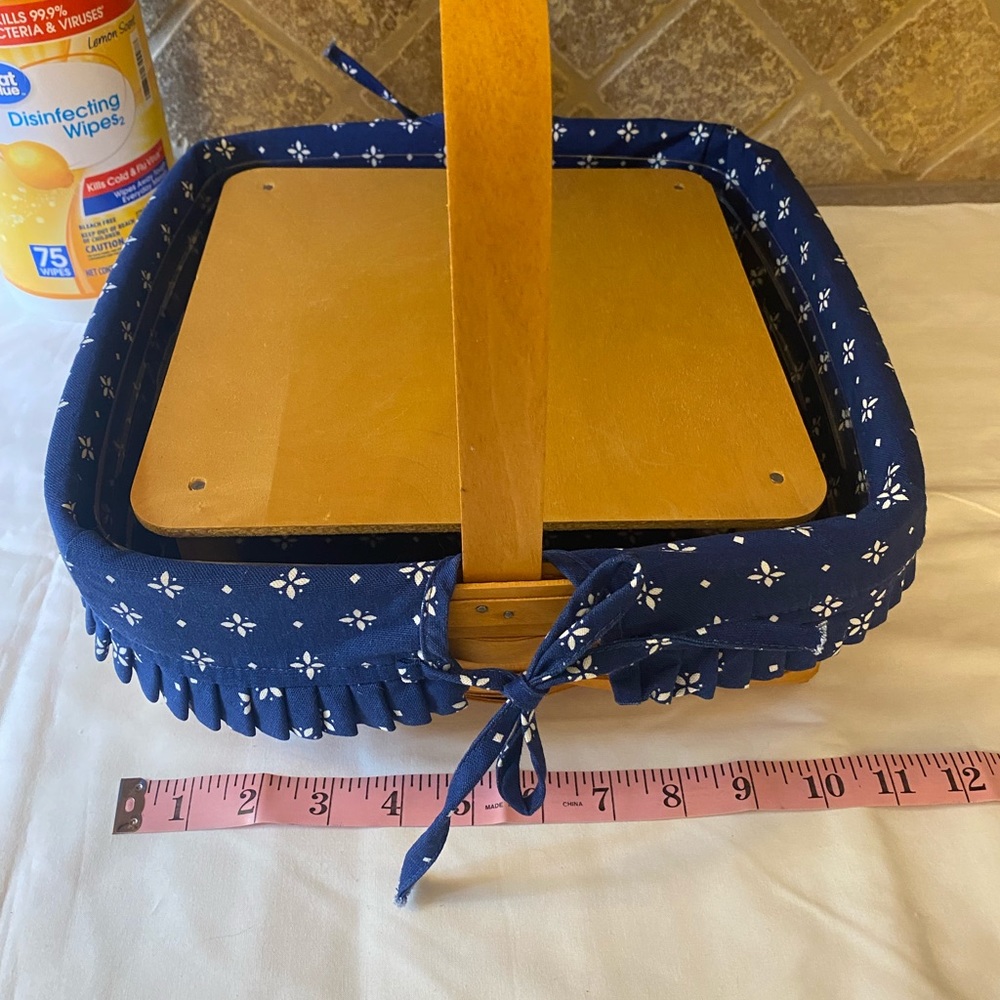 Longaberger Pie Basket 10x12 with attachments.